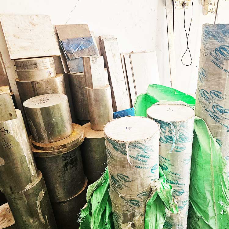 Aluminium Round Bars Suppliers in Ahmedabad